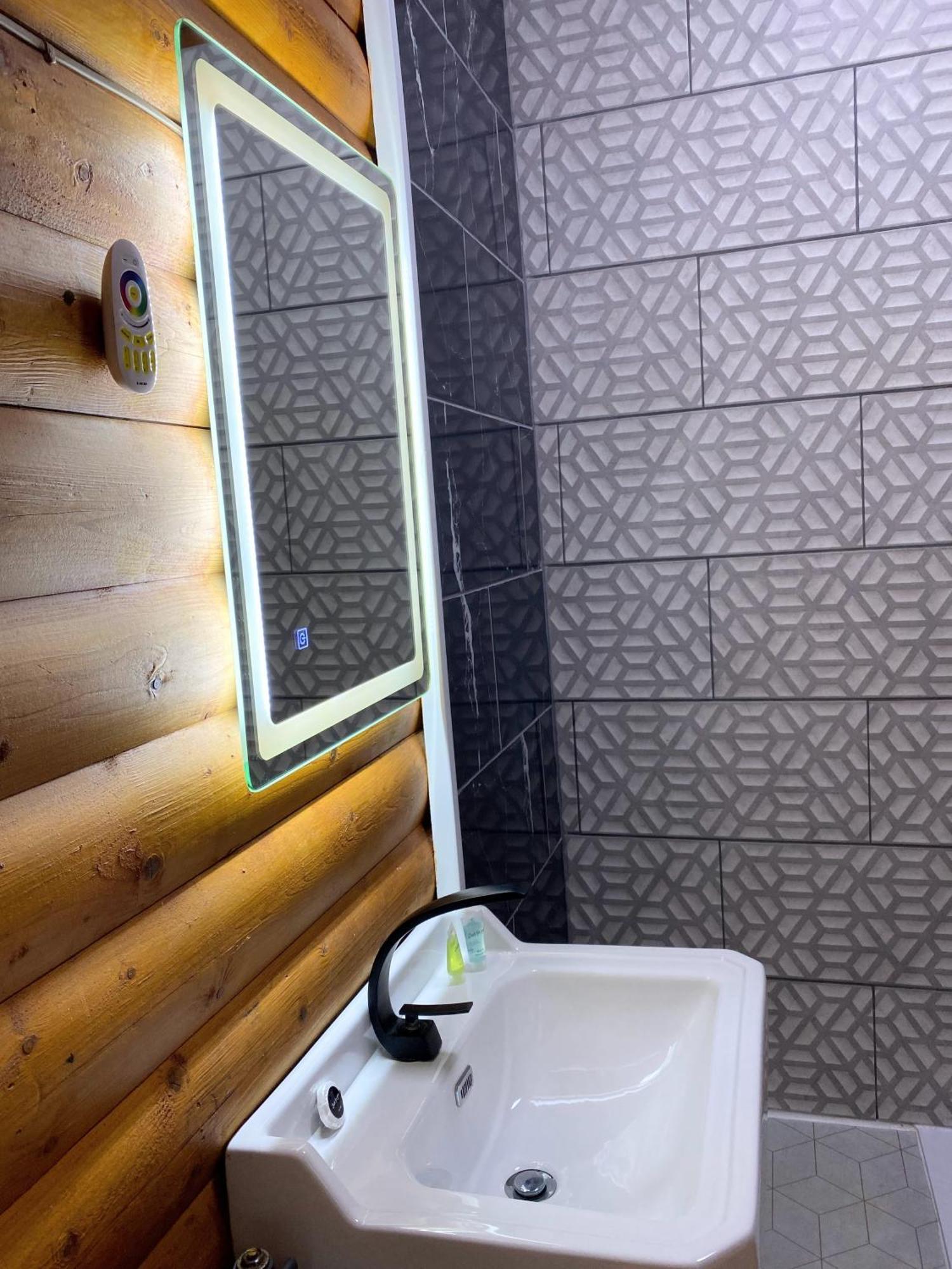 Balnald Kaoglen-Spruce-Hot Tub-Forrest Setting-Pet Friendly 빌라 외부 사진