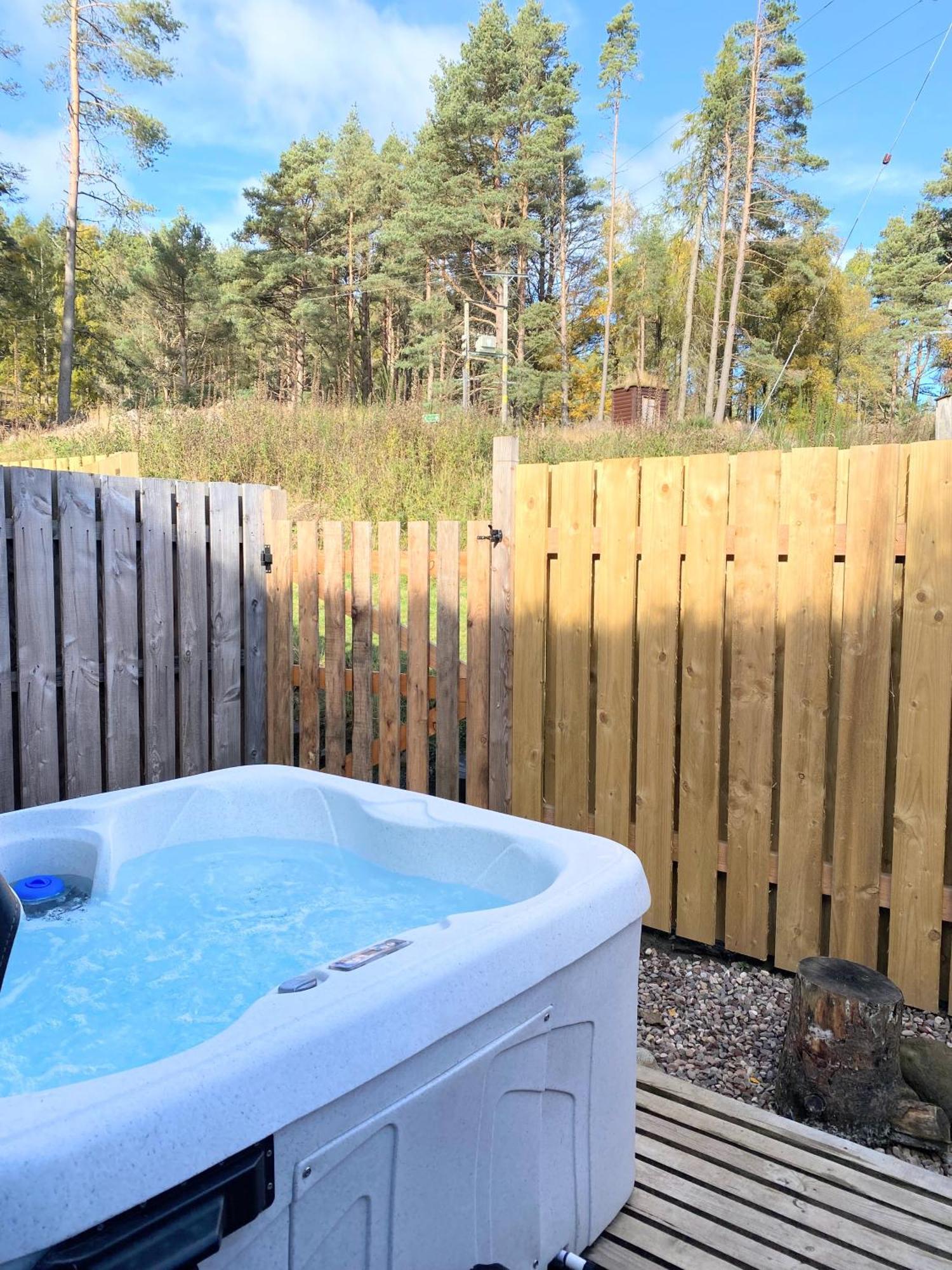 Balnald Kaoglen-Spruce-Hot Tub-Forrest Setting-Pet Friendly 빌라 외부 사진